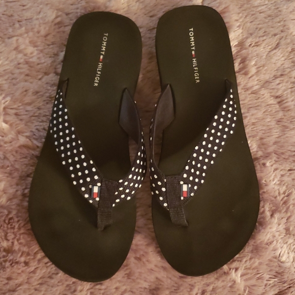 Tommy Hilfiger Shoes - Tommy Hilfiger black/white polka dot flip flips.